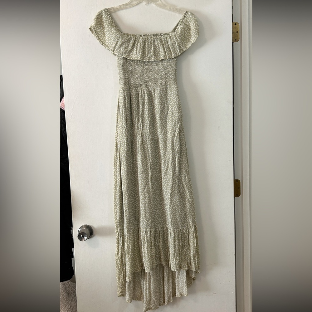 Abercrombie off the shoulder sage green maxi dress